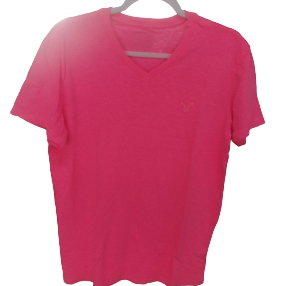 AMERICAN EAGLE Outfitters AE LEGENDS V-neck Tee Womens Medium Hot Pink Short sle